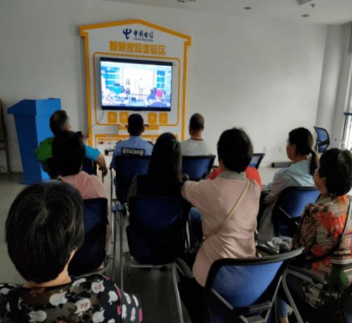 家門口的旅游咨詢服務(wù)來啦 一站式搞定您的吃住行游購?qiáng)? class=